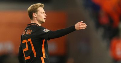 Barcelona considering Manchester United's Frenkie de Jong offer and more transfer rumours