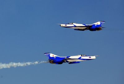 Chinese fighter jet crashes into homes, killing 1 on ground