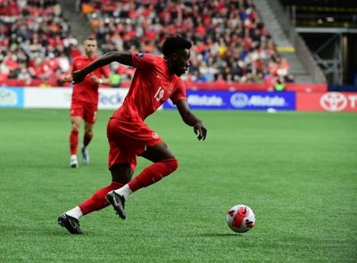 Bayern's Davies scores twice on return as Canada thrash Curacao