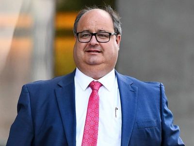 Mensink loses contempt of court appeals