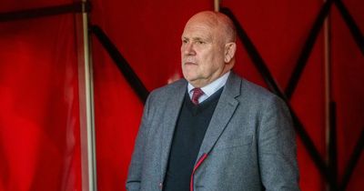 Manchester United to negotiate Mike Phelan departure after Erik ten Hag decision