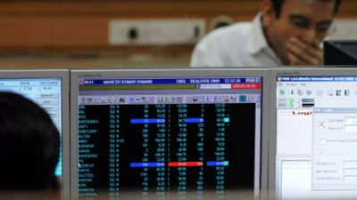 Sensex crashes 1,017 points dragged by IT, financial stocks; Nifty settles at 16,202