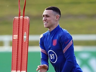 Phil Foden back training with England but Kalvin Phillips sits out