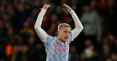 Manchester United fans in stitches over Donny van de Beek and Jose Mourinho transfer report