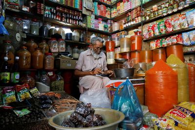 Pakistan to raise taxes on rich, ban some car buying to secure IMF bailout