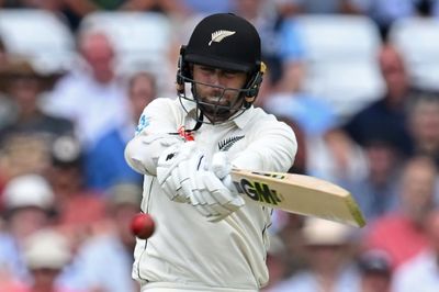 England fight back against New Zealand in second Test