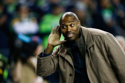 Shaun Alexander doesn’t want Seahawks to trade for Baker Mayfield