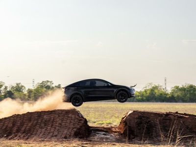 Supercharger Test Of Tesla's New 4680 Battery In A Model Y Shows Fast Charging Speeds