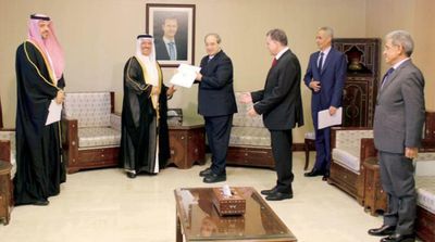 Bahrain’s Ambassador Presents Credentials to Syria’s FM