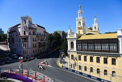 Baku F1 qualifying gets 15-minute delay