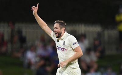 England seamer Chris Woakes hoping for return to action in next three weeks