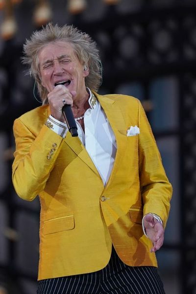 Saturday headlines: Sir Rod Stewart pledges support to fundraiser for Rangers legend Andy Goram