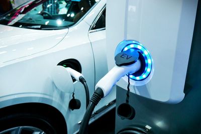 Should You Buy Solid Power on the Dip?
