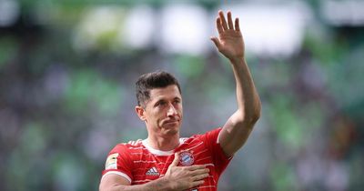 Man Utd ready to offer 'Robert Lewandowski exit route' as Bayern fallout continues
