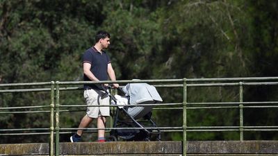 Paid parental leave bonus for NSW parents who split child-rearing is part of 2022-23 state budget