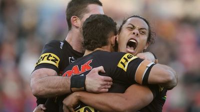 Penrith Panthers welcome back Origin stars in win over Newcastle, as Warriors and Tigers' new coaches lose first games in charge