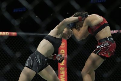 China's Zhang in line for title shot after stunning KO at UFC 275