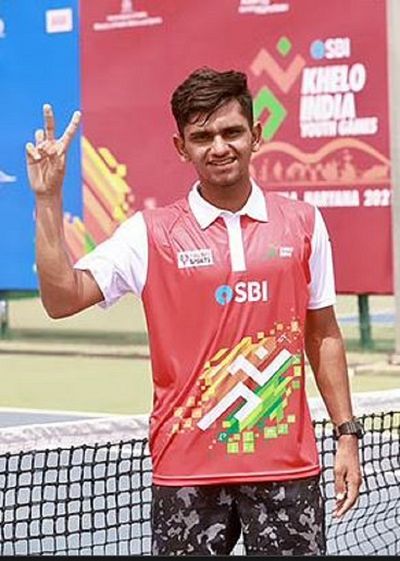 KIYG: Gujarat's late bloomer Dhruv Hirpara pockets boys singles tennis gold