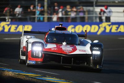 Le Mans 24 Hours: #8 Toyota closes in on win, GTE Pro victory fight heats up