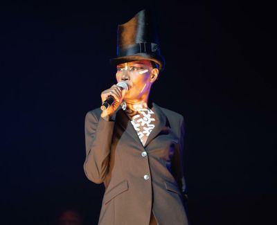 Grace Jones review – eerily unchanged artist has us all slaves to her rhythm