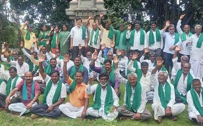 Farmers seek India’s exit from WTO; stage protest