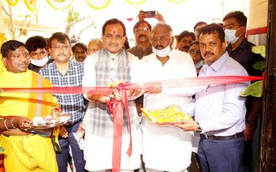 There is enough fertilizer stock: Union Minister