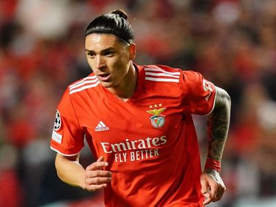 Darwin Nunez: Liverpool agree £64m fee with Benfica for Uruguayan striker