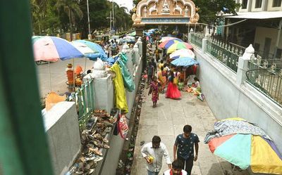 Andhra Pradesh: Space ‘constraint’ bothers pilgrims trekking up to Tirumala