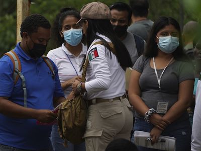 Mexico issues nearly 7,000 temporary documents and transit visas to migrants