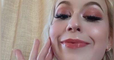 Man hailed an 'icon' after girlfriend shares cheeky songs he sends her every morning
