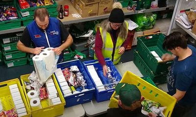 Four in 10 pandemic-era mutual aid groups still active, UK data suggests