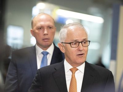 Dutton 'belligerent' over subs: Turnbull