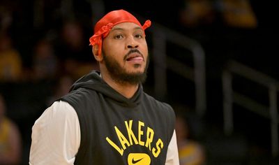 New York Knicks may go after Lakers forward Carmelo Anthony