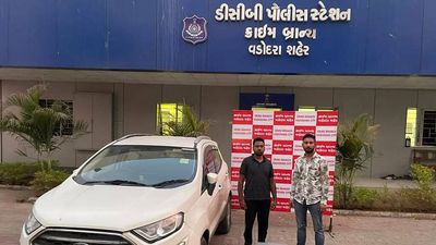 Vadodara cops turn tourists to nab burglars from Haridwar