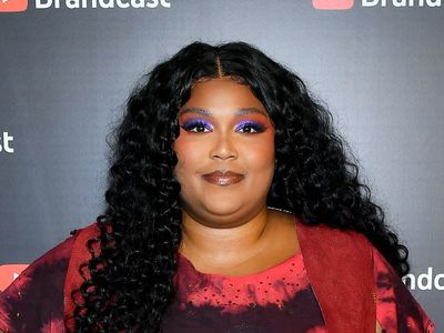 Lizzo: New track ‘Grrrls’ criticised for ‘ableist slur’ in lyrics