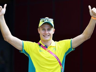 Van Coevorden, Hauser lead Games tri team