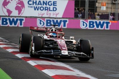 Bottas suspects "fundamental issue" behind lack of Baku F1 pace