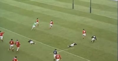 Everyone's watching the official best Wales rugby try ever after Phil Bennett's death