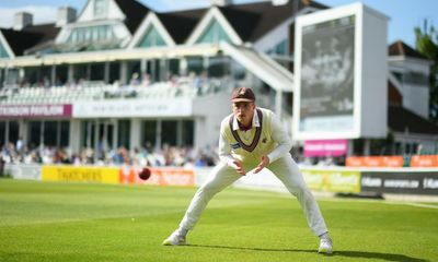 County cricket: Burns helps Surrey blunt Somerset attack after Overton blow