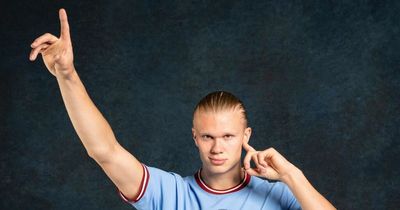 Erling Haaland issues five-word social media message after completing Man City transfer