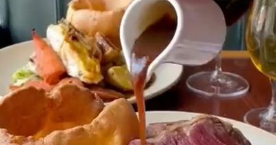 Gordon Ramsay's £27 roast brutally mocked over meat and 'ashtray' Yorkshire pud