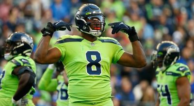 Former Bengals, Seahawks DE Carlos Dunlap visiting Panthers on Monday
