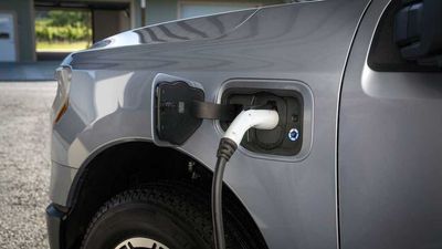 Ford F-150 Lightning With Minor Damage Sells For $110,400: Report