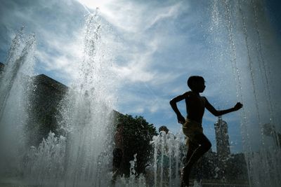 Spain in grip of heatwave as France braces for soaring temperatures