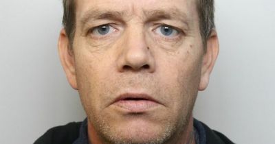 Householder grabs 'short' burglar's hat and brings him to justice