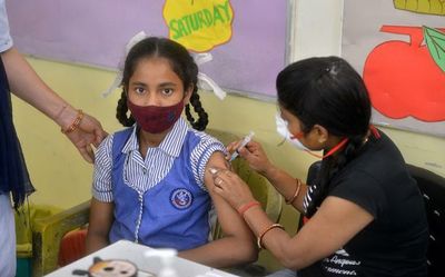 Focus on vaccinating school-going children, dispensing precautionary dose to elderly: Health Minister