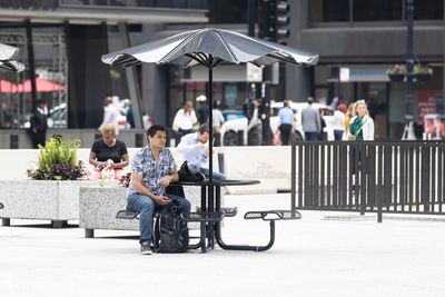 Excessive heat rolls east, bakes much of central, eastern US