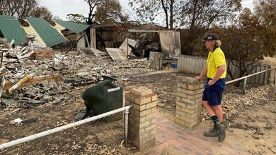 Asbestos removal in Wheatbelt after bushfires proves expensive