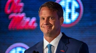 Lane Kiffin’s Response to Tennessee Fan Goes Viral