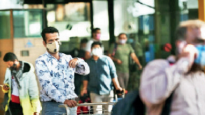 Pune: Harried travellers at airport find scant cabs & autos overcharging